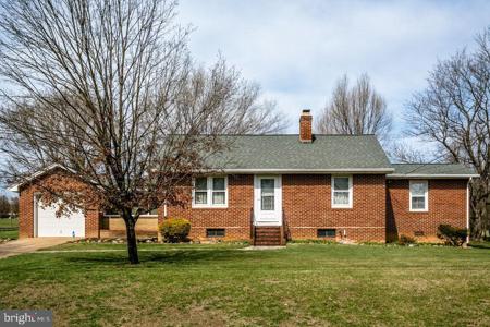 8635 NORTH VALLEY PIKE