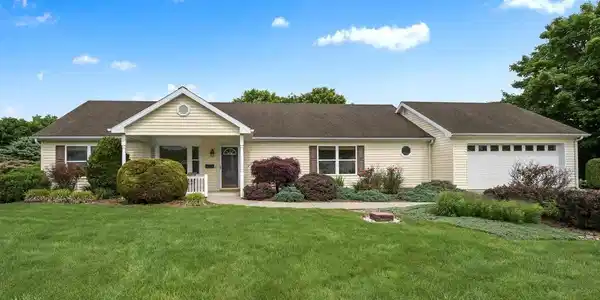 13 LENAPE COURT