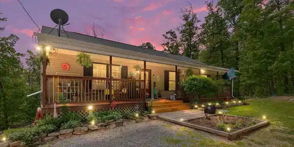 617 FOX TRAIL