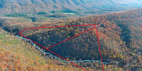 221 & 222 BLUFFS ON THE POTOMAC