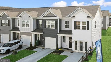 128 RAE COURT