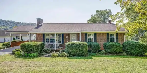 2893 SCOTTSVILLE RD