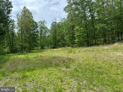 389.2 ACRES WOODMONT ROAD