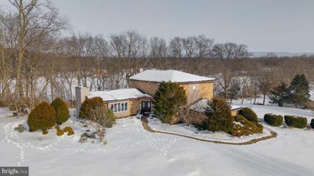 10215 MAR ROCK DRIVE