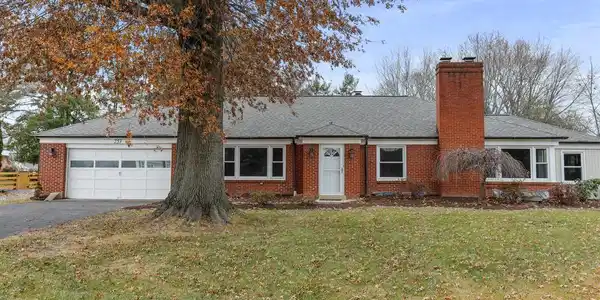253 SUMMIT AVENUE