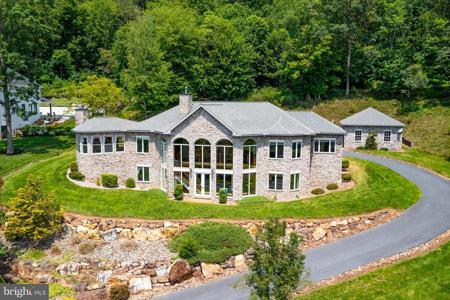 522 HALYARD WAY