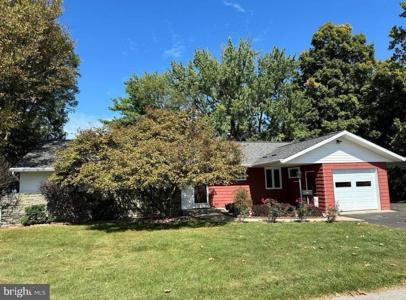 1035 WOODLAND DRIVE