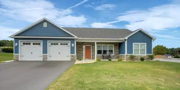 6657 OLDE PINE DRIVE
