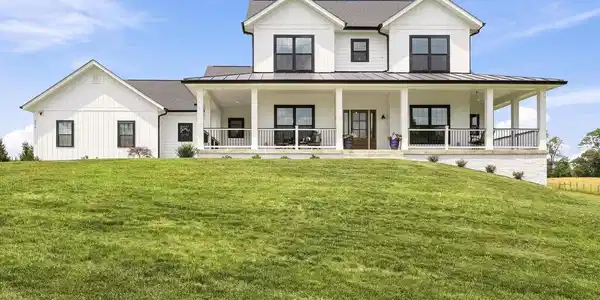 640 GRIM ROAD