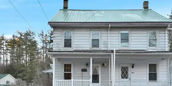 502 FOREST LANE
