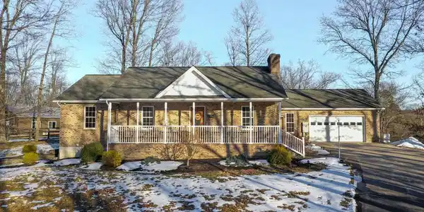 206 CROSSING PATHS LANE
