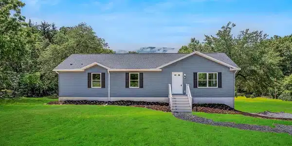 17 APPLE ORCHARD TRAIL