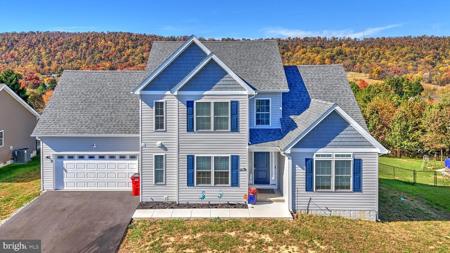 586 DUCKWOODS LANE