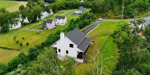 691 SUNSET VILLAGE ROAD