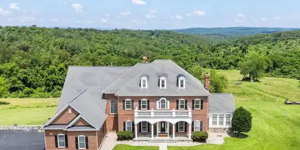 22077 OATLANDS ROAD