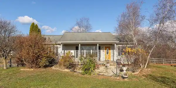 130 CROSS WINDS LANE