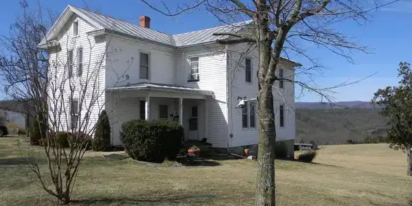 2637 MOUNTAIN ROAD