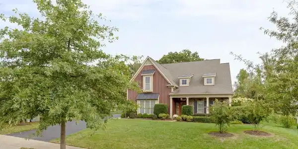 920 PARK RIDGE DR