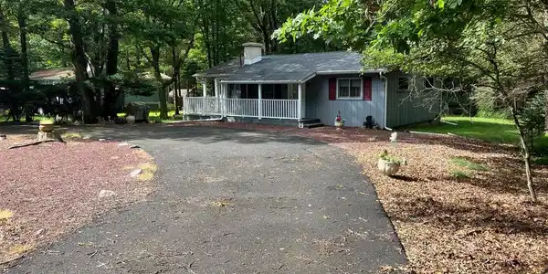 59 VISTA DRIVE