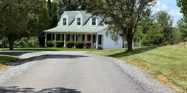266 QUARTER HORSE LANE