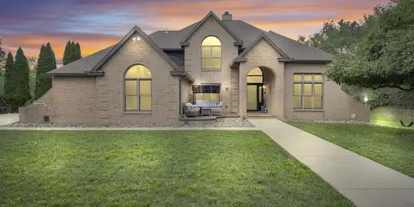 6511 LEO DRIVE