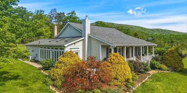 340 NAZARETH DRIVE