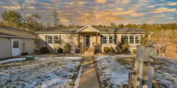 1242 BLUE MOUNTAIN CIRCLE
