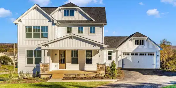 1383 SHANNON DRIVE
