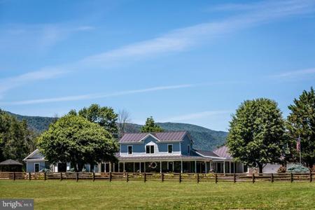 112 WALKING HORSE LANE