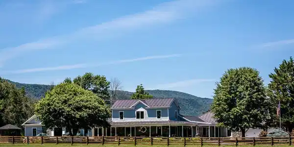 112 WALKING HORSE LANE