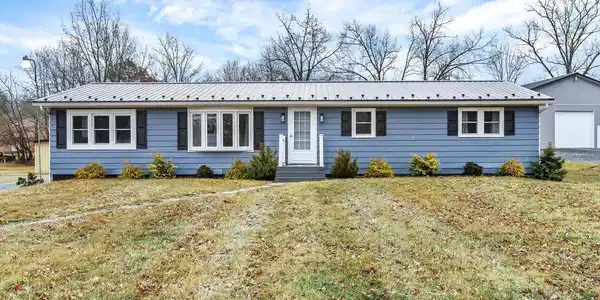 3220 ANTHONY HIGHWAY