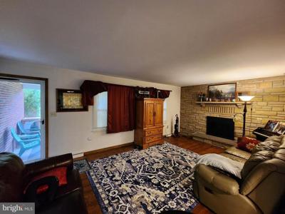 806 VALLEY VIEW DRIVE