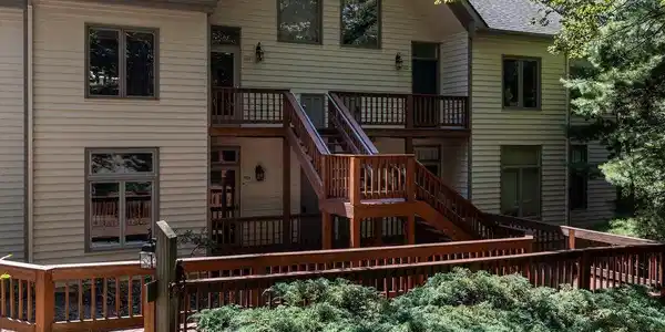 2013 STONE RIDGE WOODS CONDOS