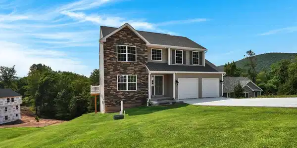 19 FAIRWAY DRIVE