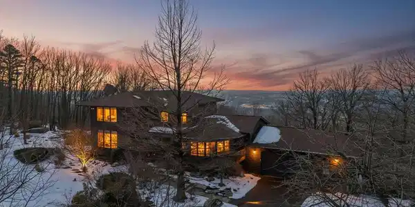 1156 EAGLES NEST LANE