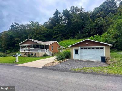 23417 POTOMAC HOLLOW ROAD