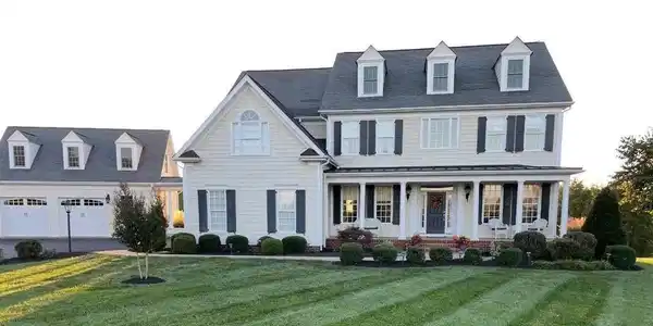 536 SUNRISE LN