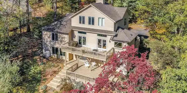 987 RODES FARM DR