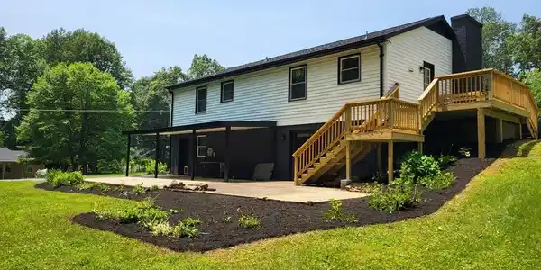 19 WHITETHORN COURT