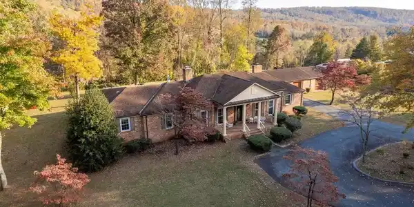 2795 SCOTTSVILLE RD