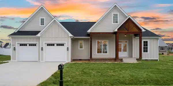 10260 DALMATIAN DRIVE
