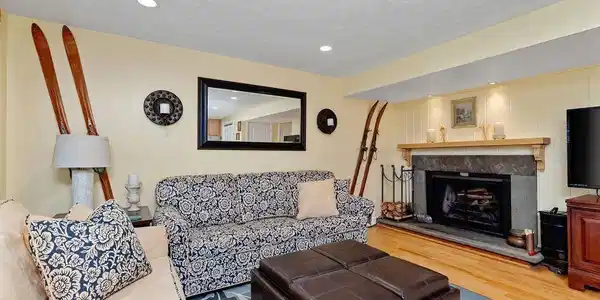 411 THREE RIDGES CONDOS