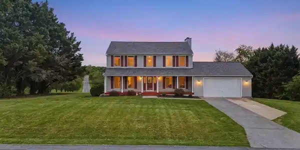21 STEPHEN COURT