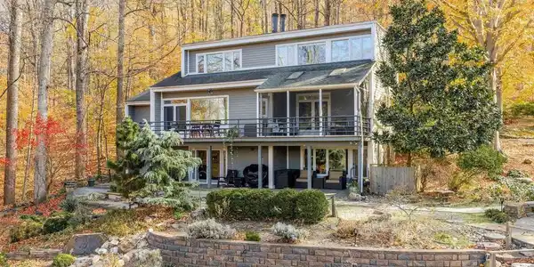 407 BROAD AXE RD