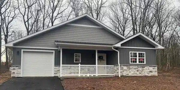 103 HIDDEN FOREST DR