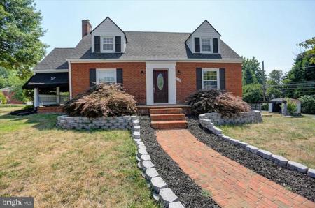 318 MEALEY PARKWAY