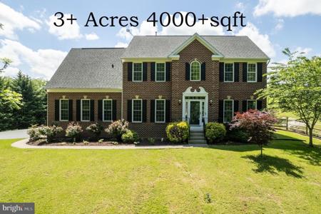 627 CHIMNEY CIRCLE