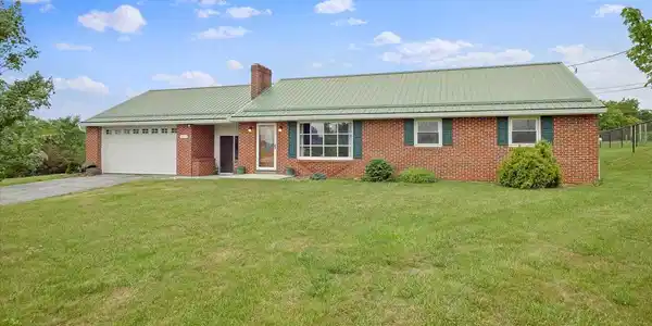 169 SCHOOL HOUSE ROAD