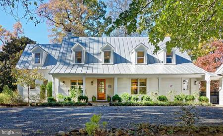 1709 NORTH POES ROAD