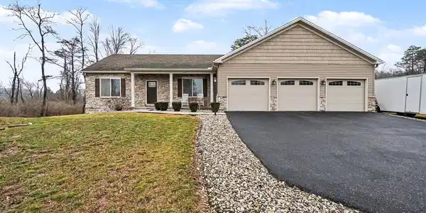 3235 SUTTON DRIVE